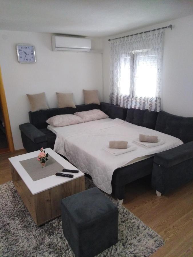 Apartman Milos Требине Екстериор снимка