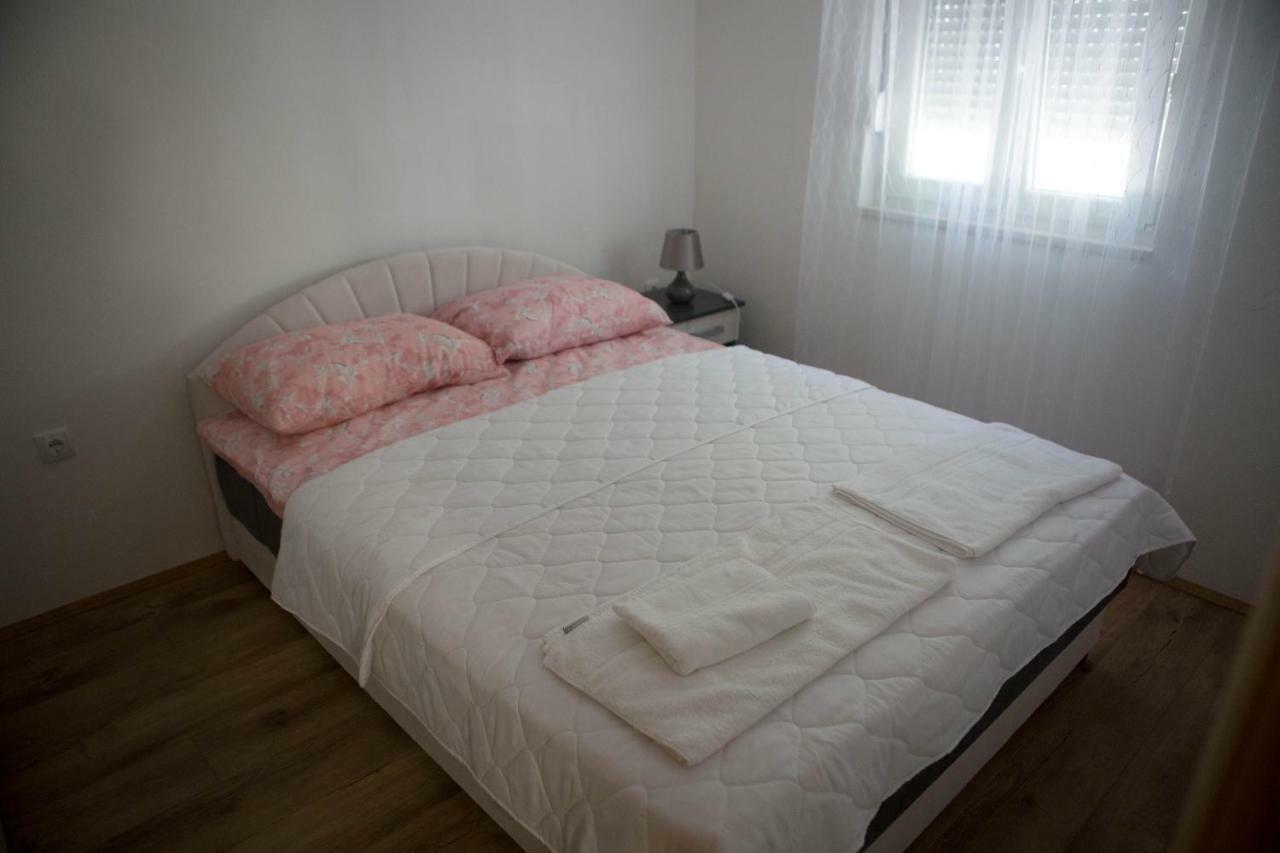 Apartman Milos Требине Екстериор снимка