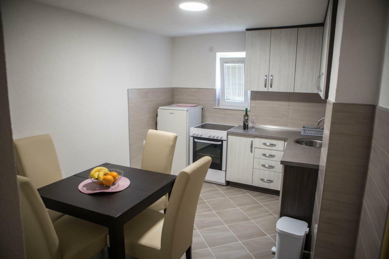 Apartman Milos Требине Екстериор снимка